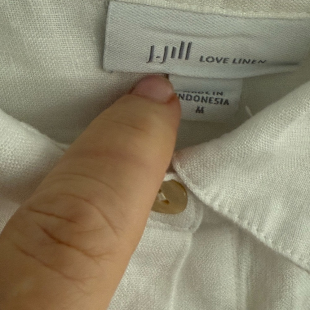 J. Jill Everyday Linen Button Down Blouse - Medium - Picture 4 of 5